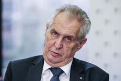 Miloš Zeman na tiskové konferenci v Německu