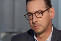 V Česku je přijatelnější být xenofob než v zahraničí, Němci migrační krizi brali vážně, říká Bonhard