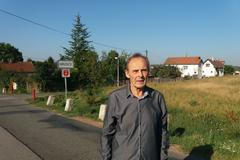 Lidé vám nesmí být na obtíž, říká Ladislav Tesařík. Starostuje obci Hrusice přes 30 let