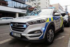 Policie ČR / Státní policie / Policejní auto / Ilustrační foto / Praha / Léto / 2018 / 1