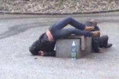 Opilec předváděl v parku gymnastické kousky. Cizinec bez papírů nakonec skončil na policejní stanici