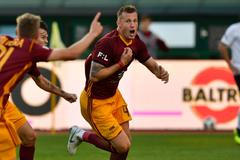 Ján Ďurica slaví gól v dresu pražské Dukly