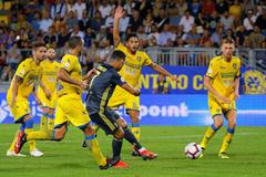 fotbal, italská liga 2018/2019, Frosinone - Juventus, Cristiano Ronaldo střílí gól