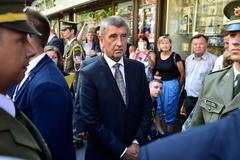 Foto / Andrej Babiš před Českým rozhlasem / ČTK / 21. 8. 2018 / 1