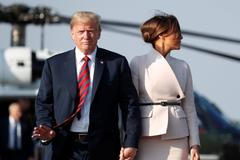 Trump na letišti Stansted v Británii