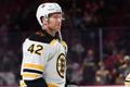 David Backes faul