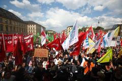 V Mnichově demonstrovalo na 30 000 lidí