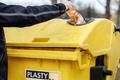 kontejner na plasty Život PET lahve lahev plast recyklace KMV