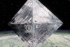 Satelit se sítí a harpunou, který má lovit vesmírný odpad, byl otestován na oběžné dráze