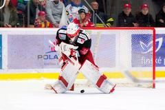 Třinec - Hradec, 4. semifinále play-off hokejové extraligy 2018: Šimon Hrubec