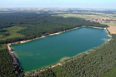 Jezero Lhota