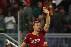 Edin Džeko v zápase Ligy mistrů AS Řím - Plzeň: