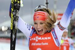 Paulína Fialková v závodě s hromadným startem na SP v Novém Městě na Moravě 2018.