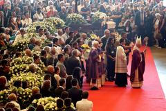 Pohřeb obětí z Janova