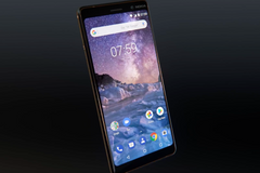 TEST: Nokia 7 Plus je hezká od pohledu. Má velkou baterii a solidní výkon