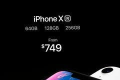 Tim Cook Apple iphone iwatch