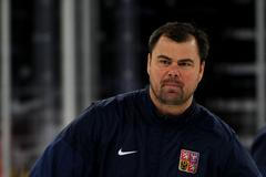 MS v hokeji 2018: Jaroslav Špaček na tréninku českých hokejistů před Švýcarskem