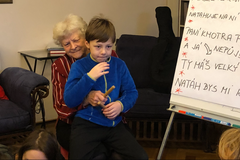 Senioři se u nás necítí odložení, kontakt s dětmi jim připomíná rodinu, říká Adámková