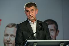 ŽIVĚ: Šéfové stran o kauze Andreje Babiše mladšího a Čapím hnízdě