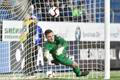 fotbal, Fortuna liga, Slovácko - Sparta, Matouš Trmal likviduje penaltu Guélora Kangy