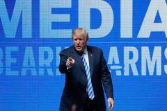 Trump na konferenci Národní asociace držitelů zbraní