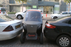 Auto, co dokáže zaparkovat všude