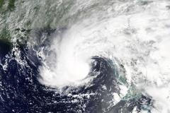 Subtropická bouře Alberto se blíží k Floridě