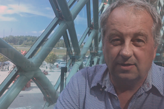 Švédové mají strach z kriminality. Je to velké téma voleb, říká Čech žijící v Malmö