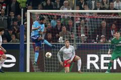 fotbal, Evropská liga 2017/2018, Salcburk - Marseille, rozhodující gól Rolanda v prodloužení