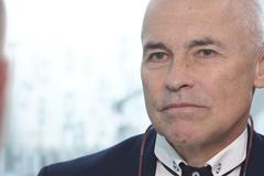 Ženám vrcholový sport nedoporučuji, nedávají mu, co je třeba. Žena má být hlavně matka, říká Haník