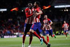 Diego Costa slaví branku Atlética v semifinále Evropské ligy