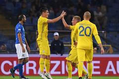 fotbal, přátelský zápas, Itálie - Ukrajina, Ruslan Malinovskij oslavuje gól na 1:1