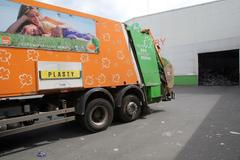 Třídírna odpadů na hranici Prahy