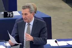 Dokud se nevyřeší možný střet zájmů Babiše, nebude unie Agrofertu vyplácet dotace, říká komisař EU