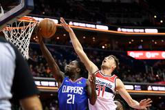 Tomáš Satoranský v z zápase proti LA Clippers na podzim 2018