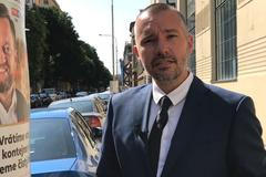 Co slibují politici v kampani? Pošlete nám fotky billboardů, které vás zaujaly!