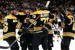 David Pastrňák a David Krejčí (Boston Bruins)