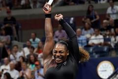 Serena v extázi a chladné podání rukou. Tak americká legenda přetlačila Plíškovou