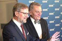Předseda ODS Fiala září štěstím. A chystá se slavit