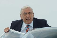 Doktor Martin je první porevoluční film v dějinách, který obhajuje přílušníka StB