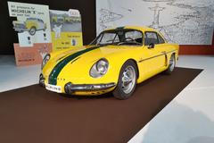 Veteráni na autosalonu v Paříži