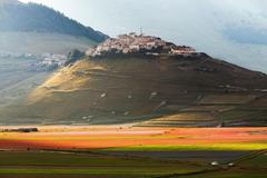 Castelluccio, dva roky po ničivém zemětřesení