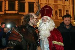 Čerti a Mikuláš 5. prosince 2016 na Staroměstském náměstí