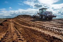 Dostavba dálnice D11 mezi Hradcem Králové a Smiřicemi začala.