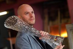 Peter Olah, designer, výrobce trofeje pro Tour de France, sklárna Ajeto, Lindava u Nového Boru