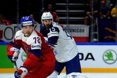 MS 2018, Česko-Francie: Filip Chytil - Maurin Bouvet (15) a Valentin Clarieaux