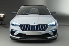 Víme, jak bude vypadat nástupce Škody Rapid. Podívejte se na exkluzivní záběry