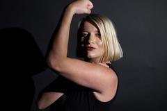 Zažila jsem znásilnění, dnes učím ženy, jak se bránit, říká Jasmína Houdek