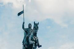 Kurátor/Socha svatého Václava na Václavském náměstí