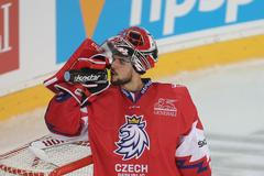 Nové dresy ani Jágrova podpora nepomohly. Tak Češi padli se Švédskem